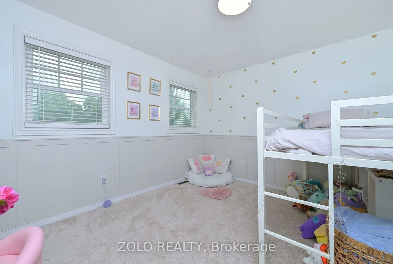 1077, Anna Maria, Alcona, Innisfil