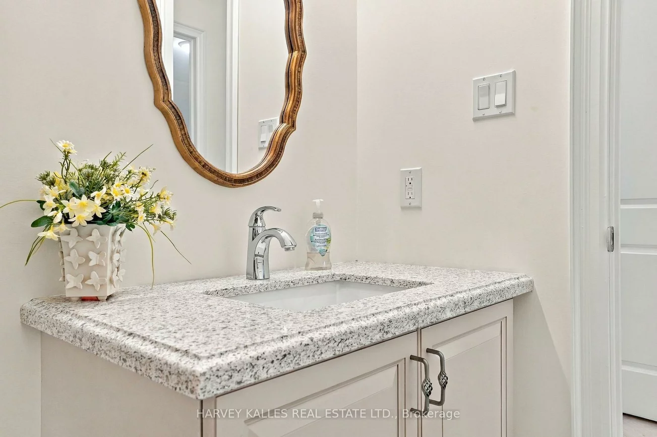 1650, Rizzardo, Alcona, Innisfil