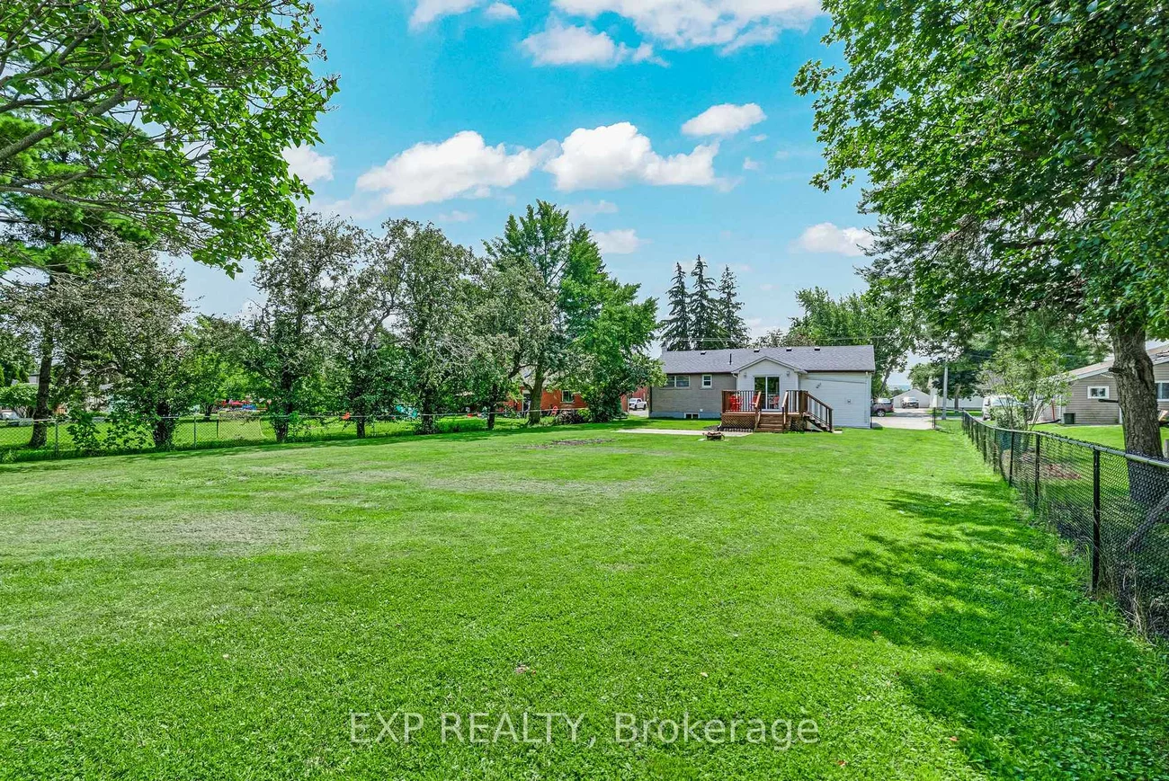 1990, Victoria, Stroud, Innisfil