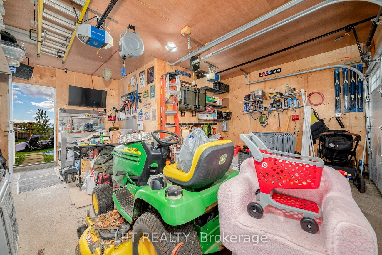 2730, Dempster, Stroud, Innisfil