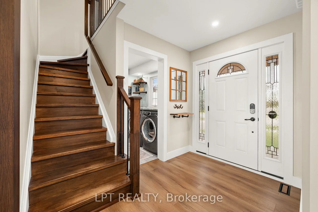 2730, Dempster, Stroud, Innisfil