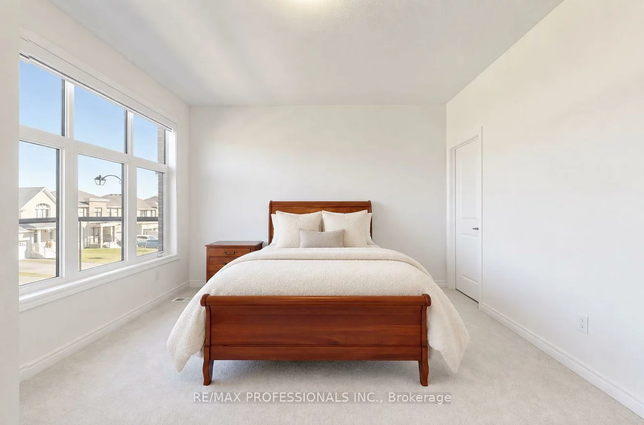 1450, Davis, Lefroy, Innisfil