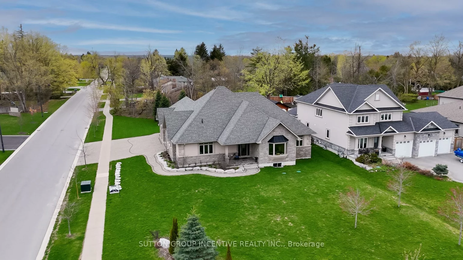 260, Sunnybrae, Stroud, Innisfil
