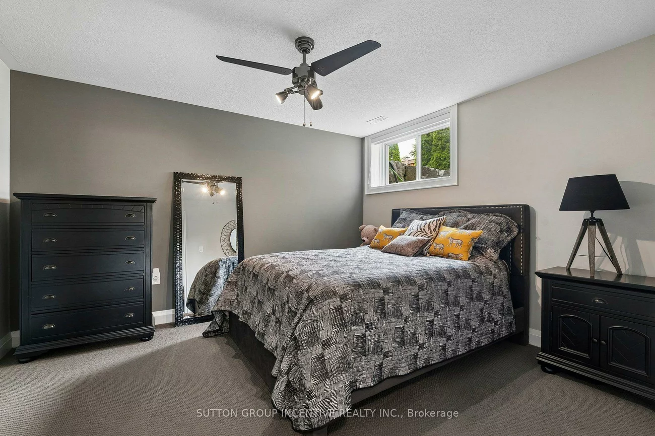 260, Sunnybrae, Stroud, Innisfil