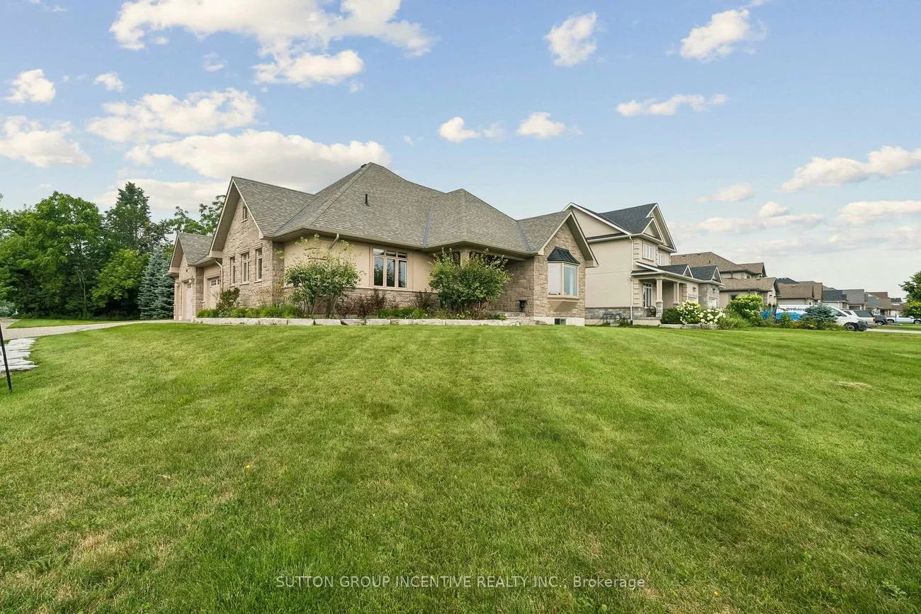 260, Sunnybrae, Stroud, Innisfil