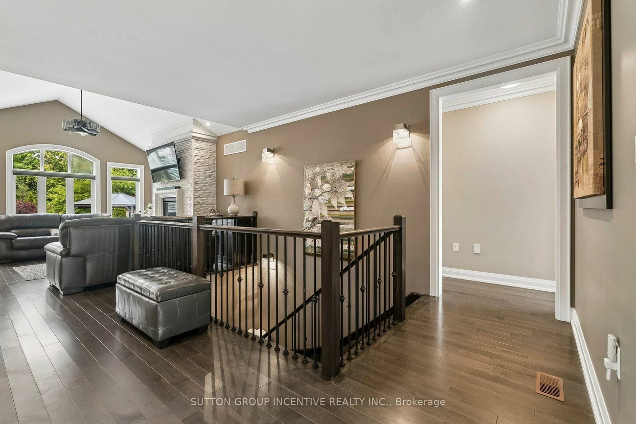 260, Sunnybrae, Stroud, Innisfil
