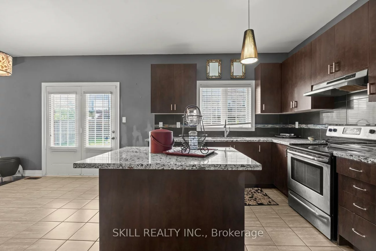1390, Dallman, Lefroy, Innisfil