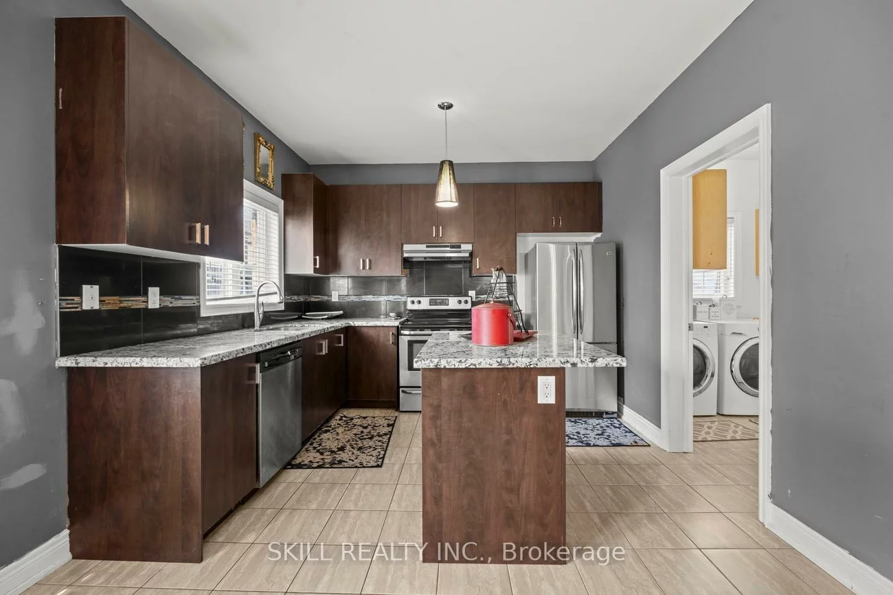 1390, Dallman, Lefroy, Innisfil