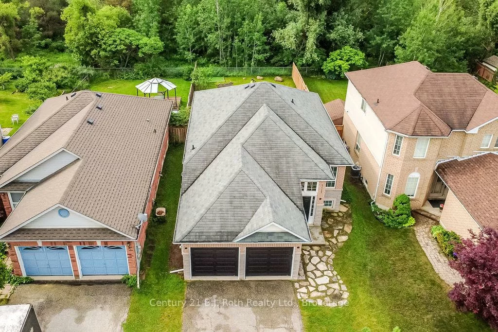 1117, Corrie, Alcona, Innisfil
