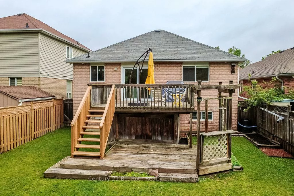1117, Corrie, Alcona, Innisfil