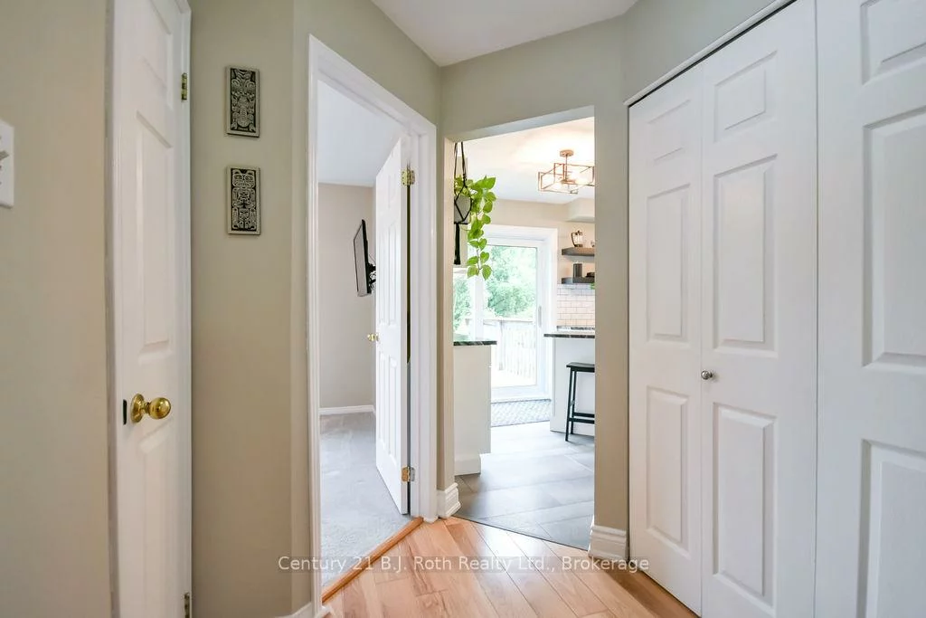 1117, Corrie, Alcona, Innisfil