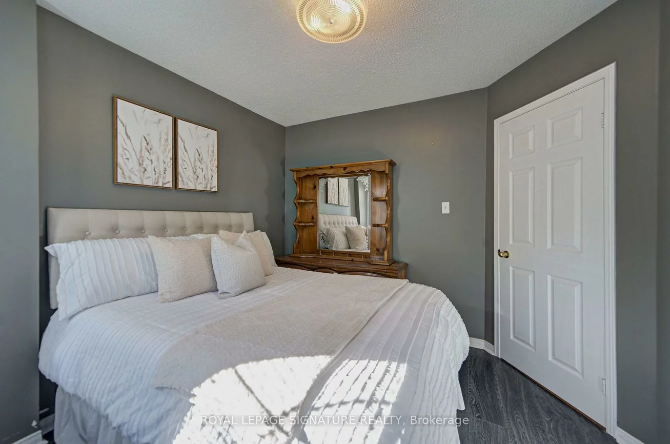 1180, Oriole, Alcona, Innisfil