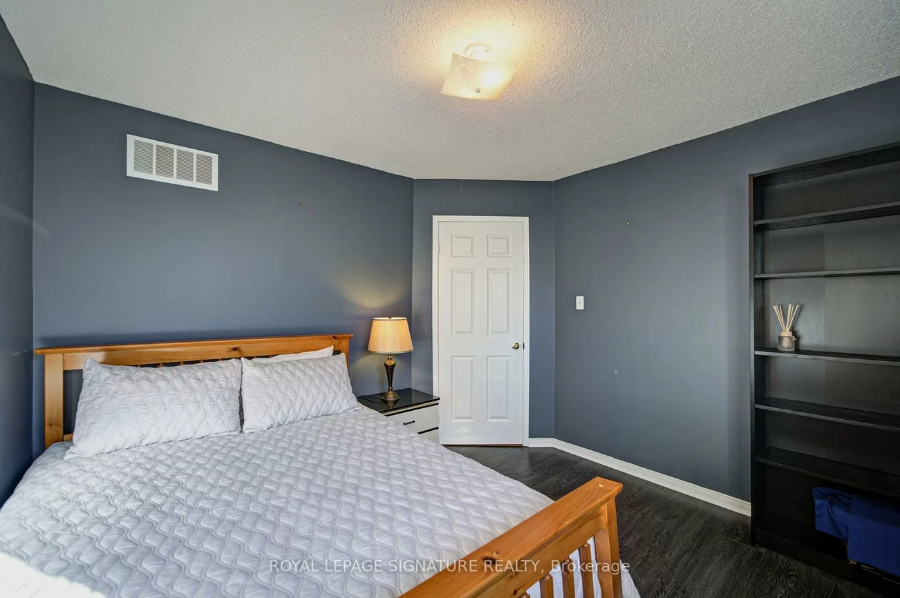1180, Oriole, Alcona, Innisfil