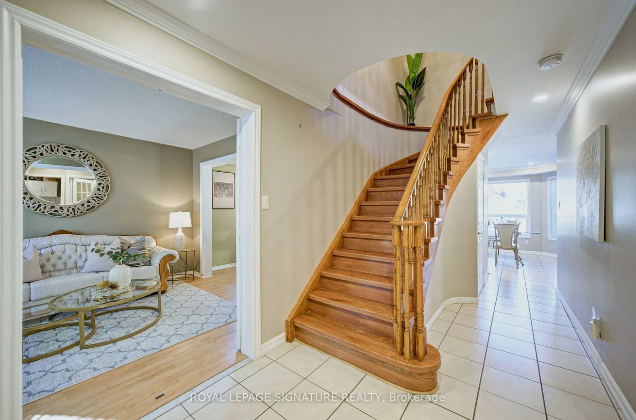 1180, Oriole, Alcona, Innisfil