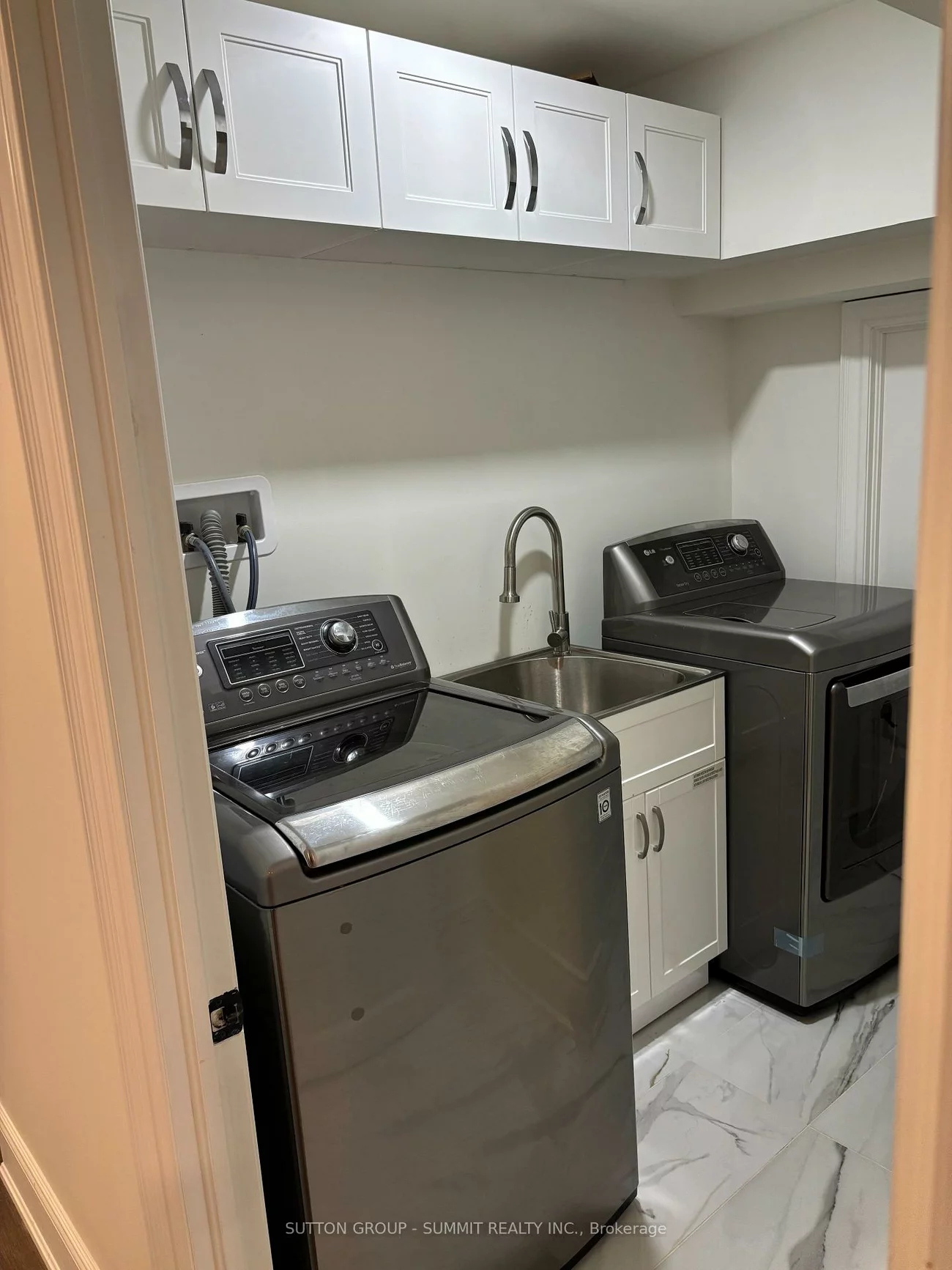 8, WEST COAST, Nobleton, King
