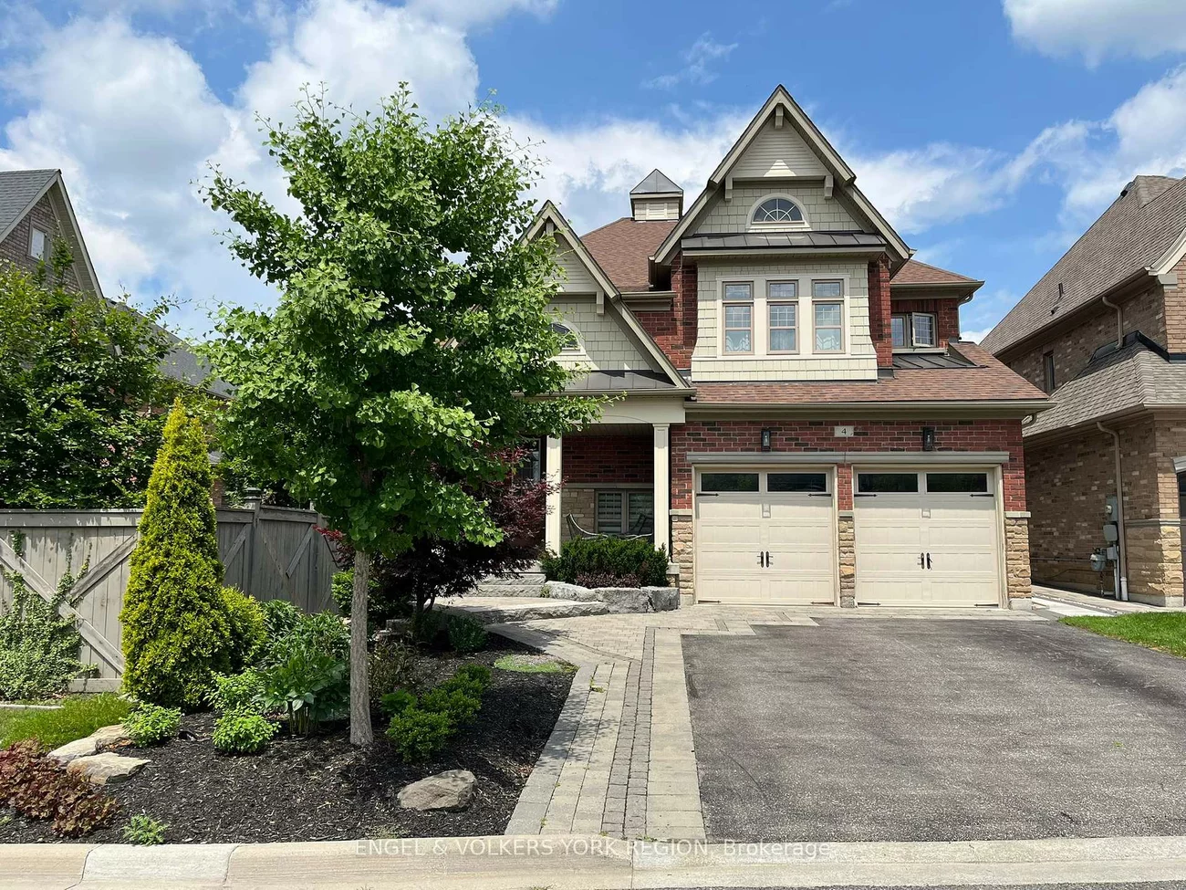 4, Valley Point, King City, King
