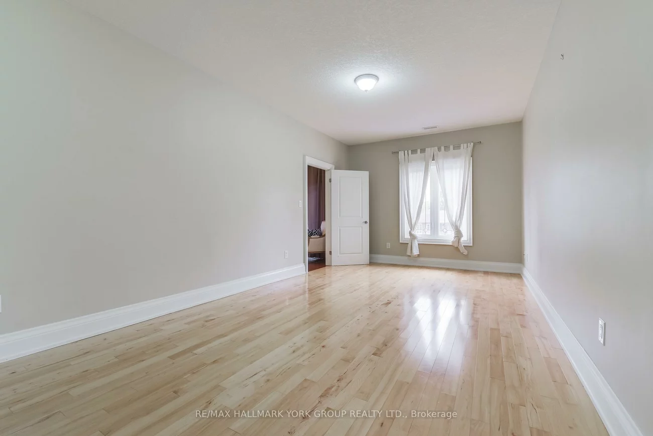 13086, Keele, King City, King