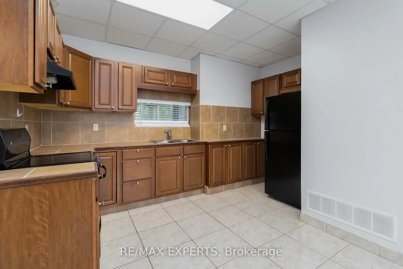 5780, King, Nobleton, King
