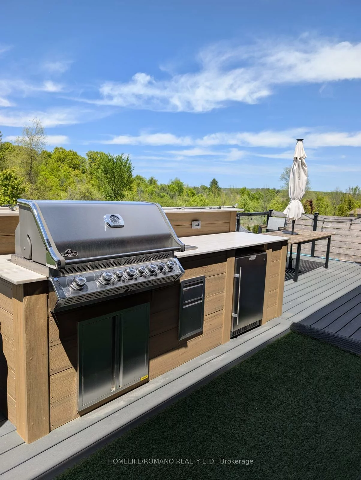 6, Bluff, Nobleton, King