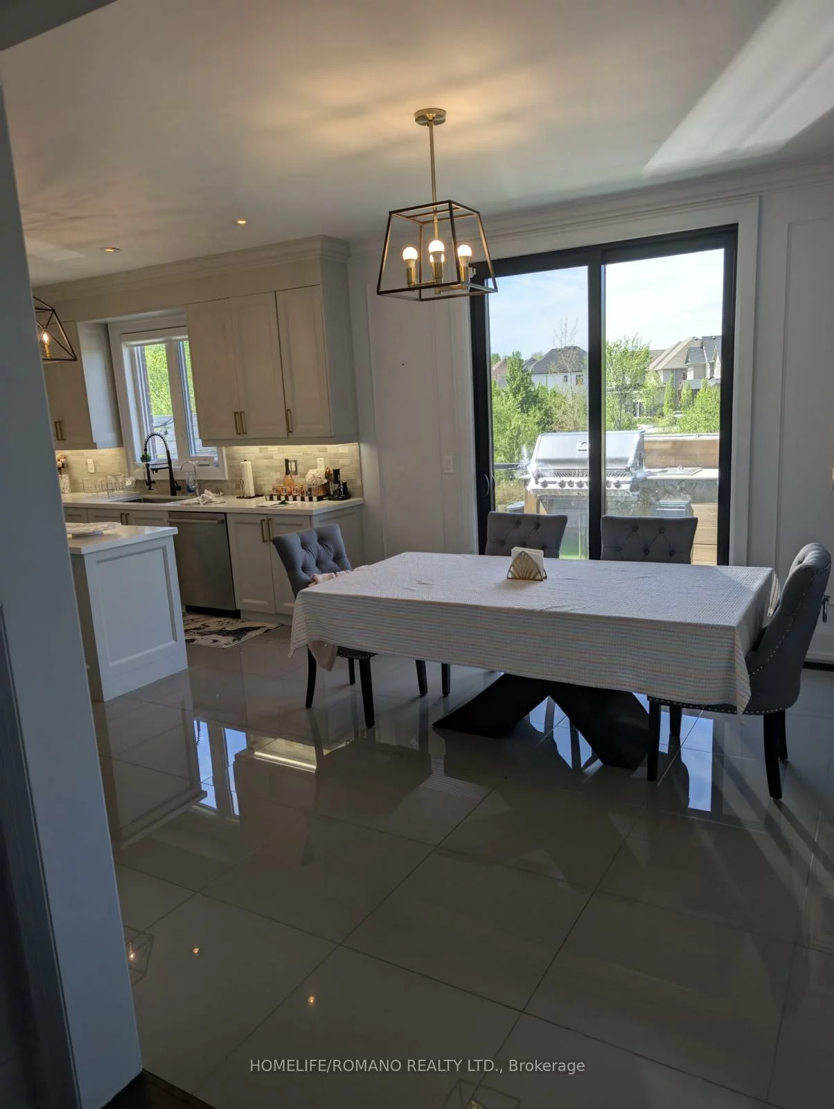 6, Bluff, Nobleton, King