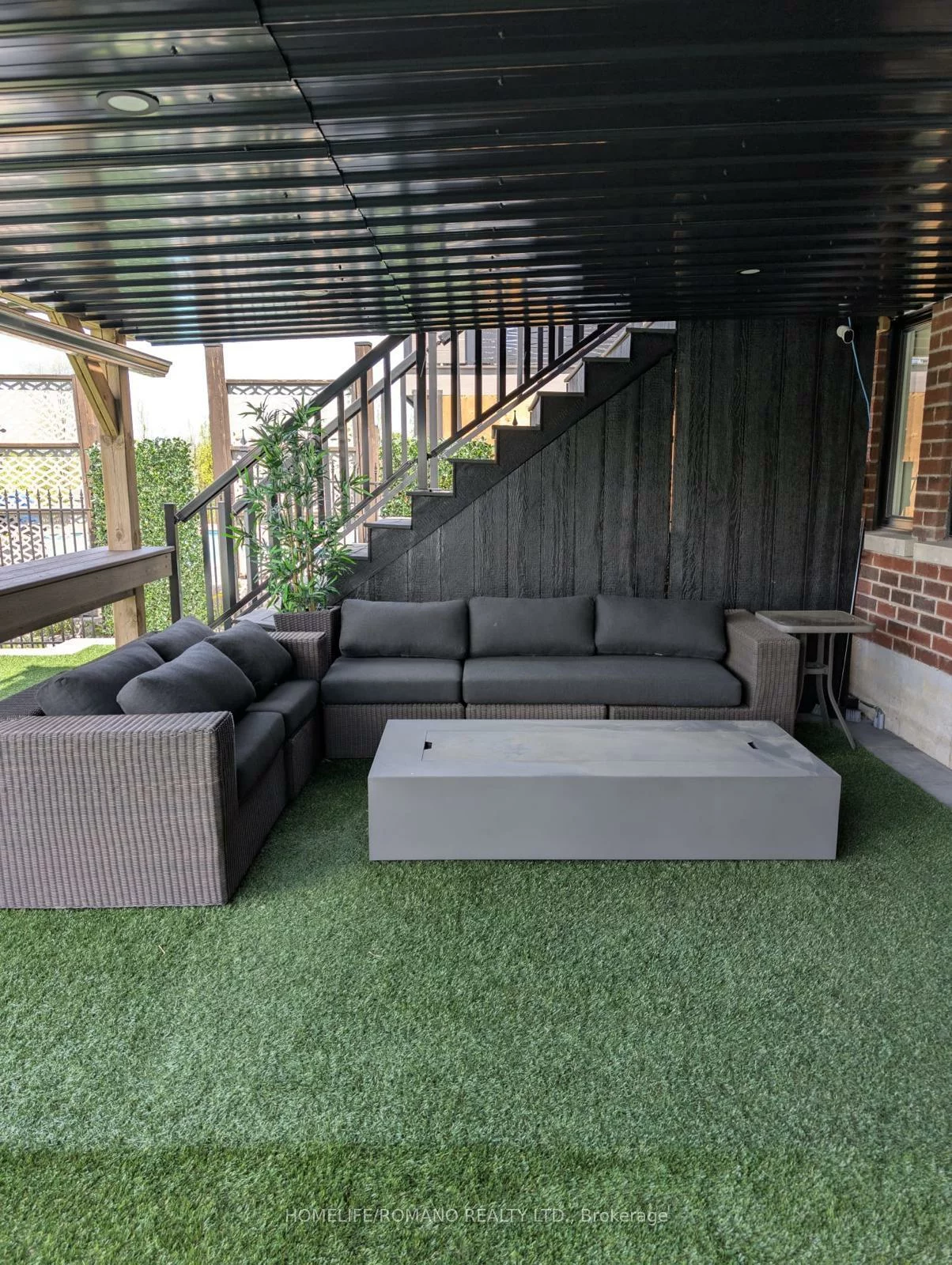 6, Bluff, Nobleton, King