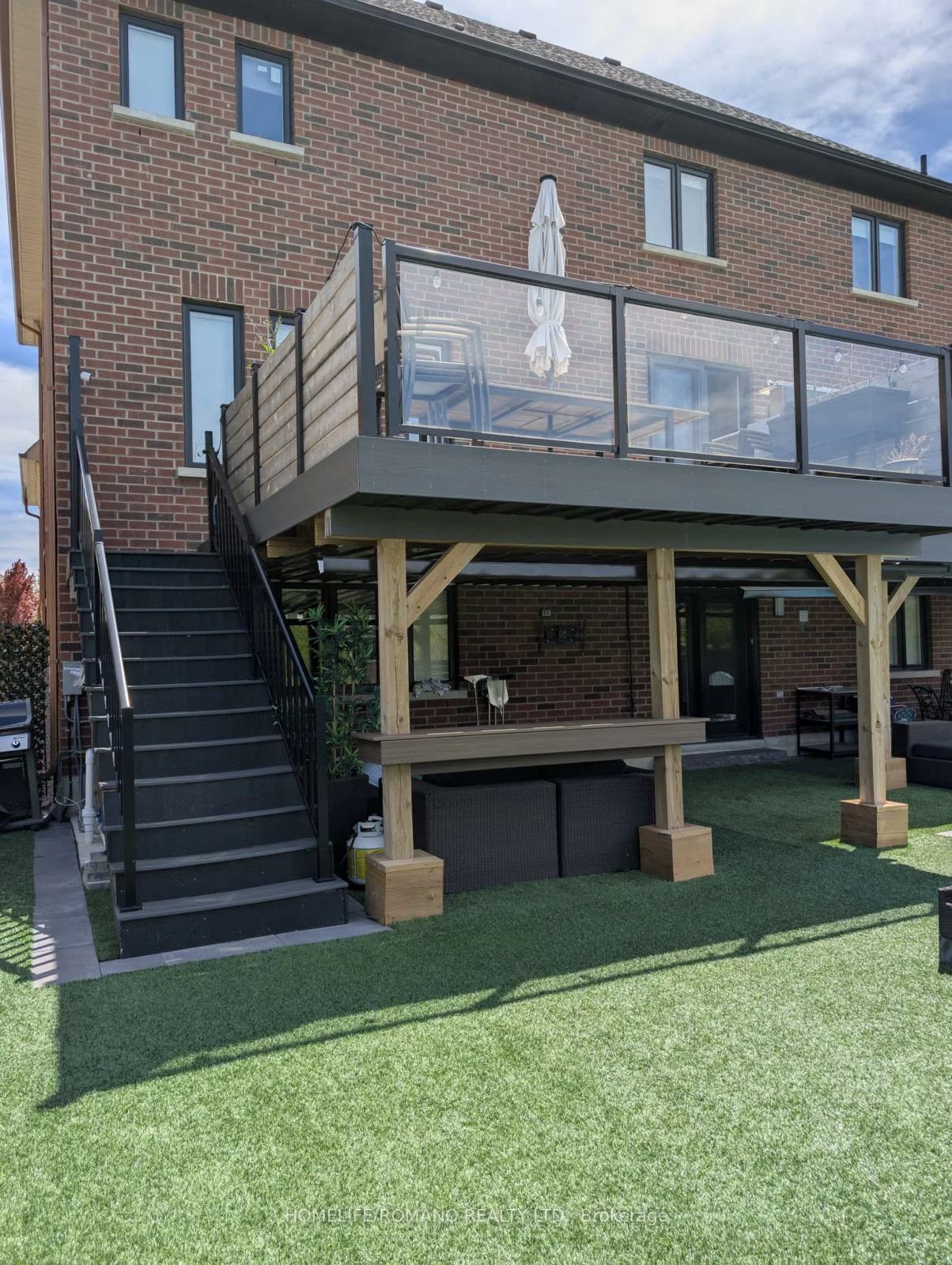 6, Bluff, Nobleton, King