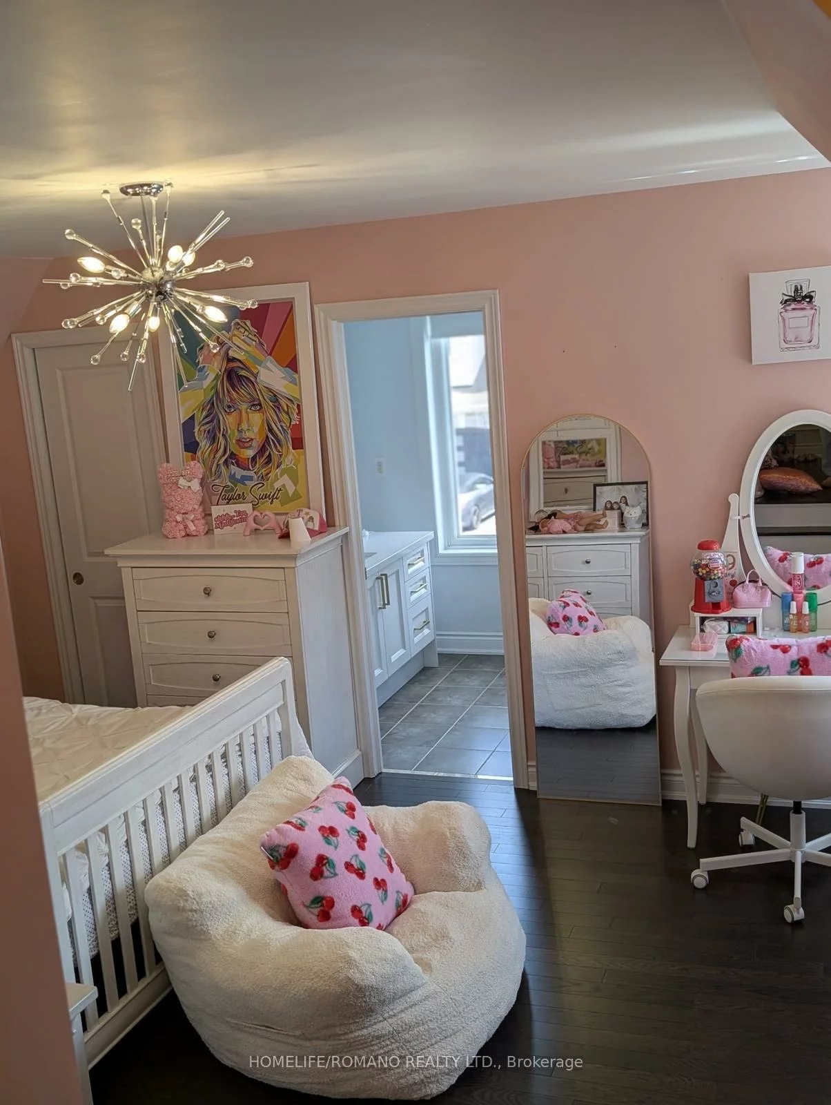 6, Bluff, Nobleton, King