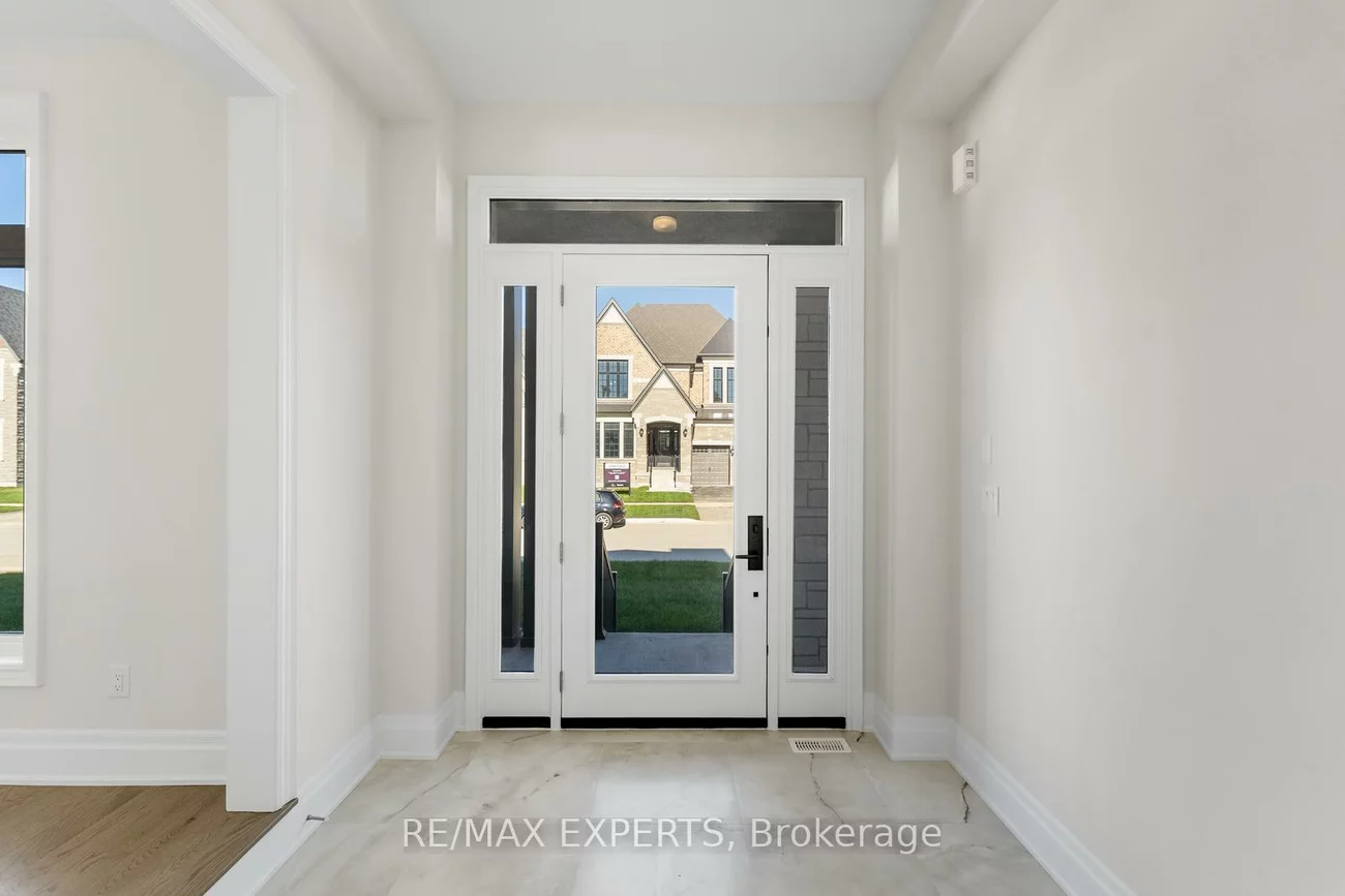 17, Saxby Farm, King City, King