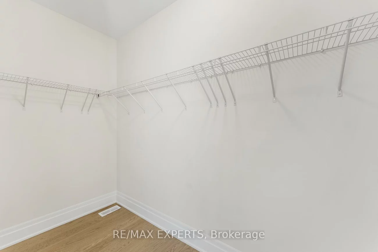 17, Saxby Farm, King City, King