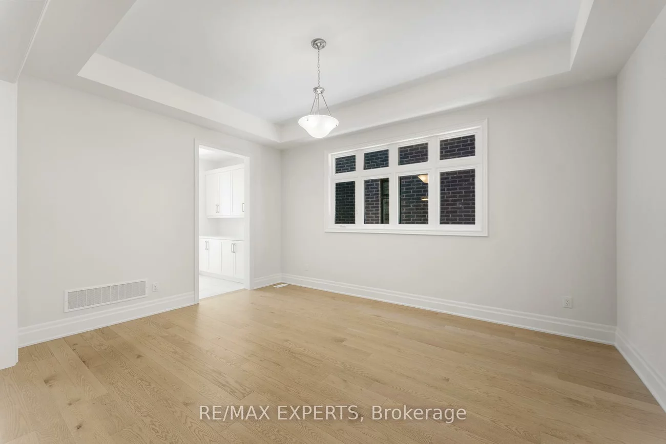 17, Saxby Farm, King City, King