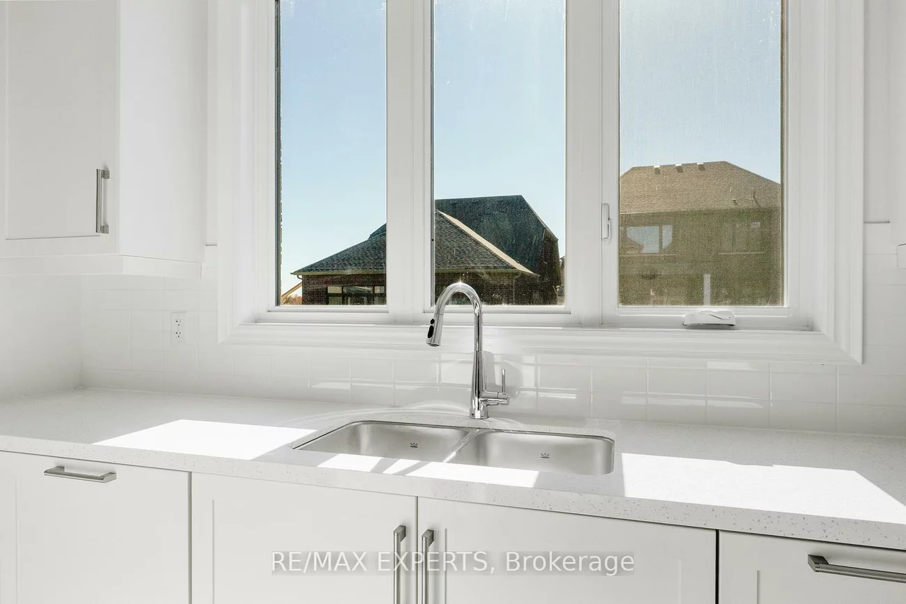 17, Saxby Farm, King City, King