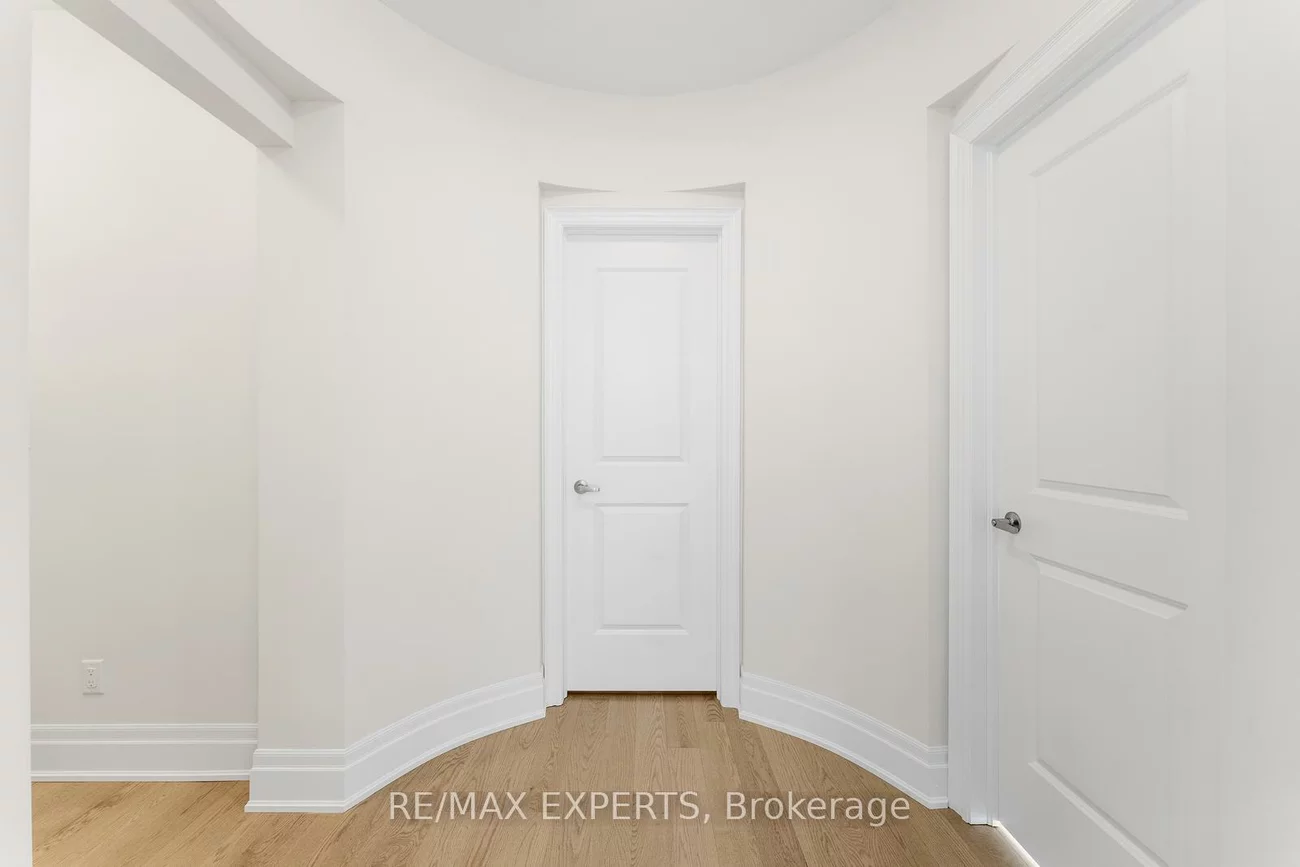 17, Saxby Farm, King City, King