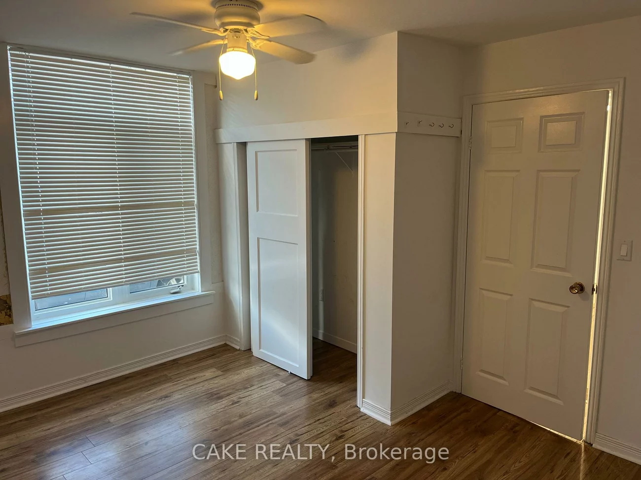 290, MAIN, Schomberg, King