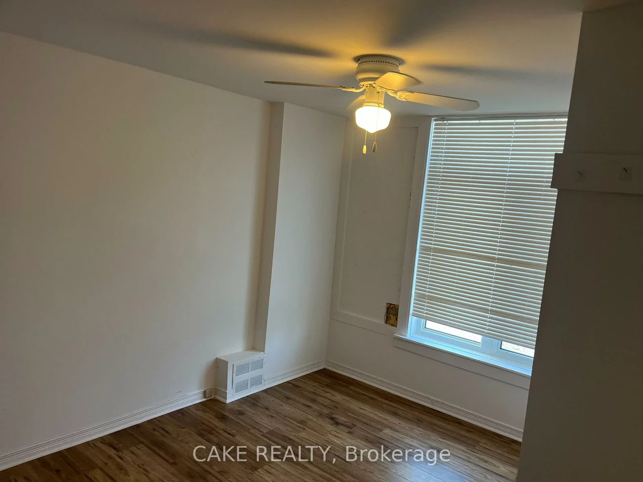 290, MAIN, Schomberg, King