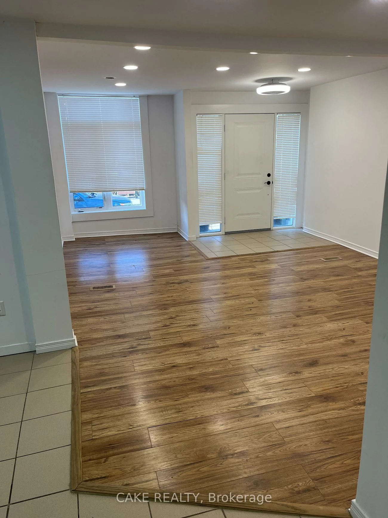 290, MAIN, Schomberg, King