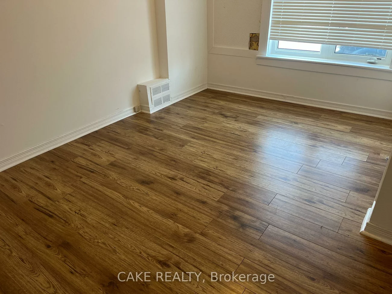 290, MAIN, Schomberg, King