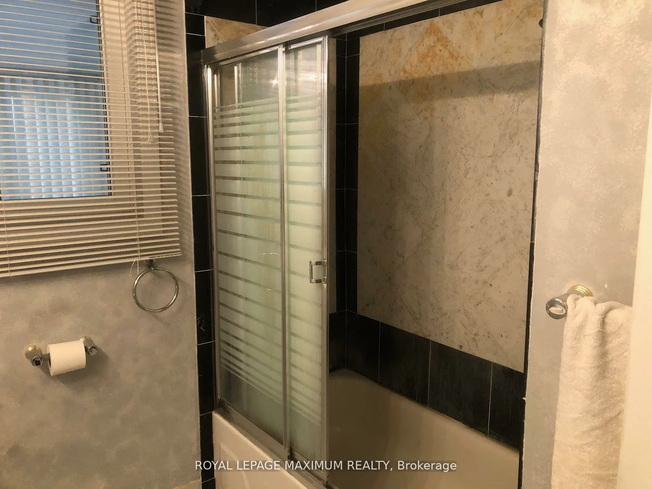 22, Diana, Nobleton, King