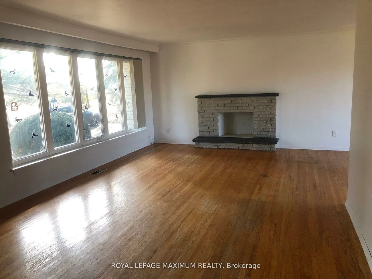 22, Diana, Nobleton, King