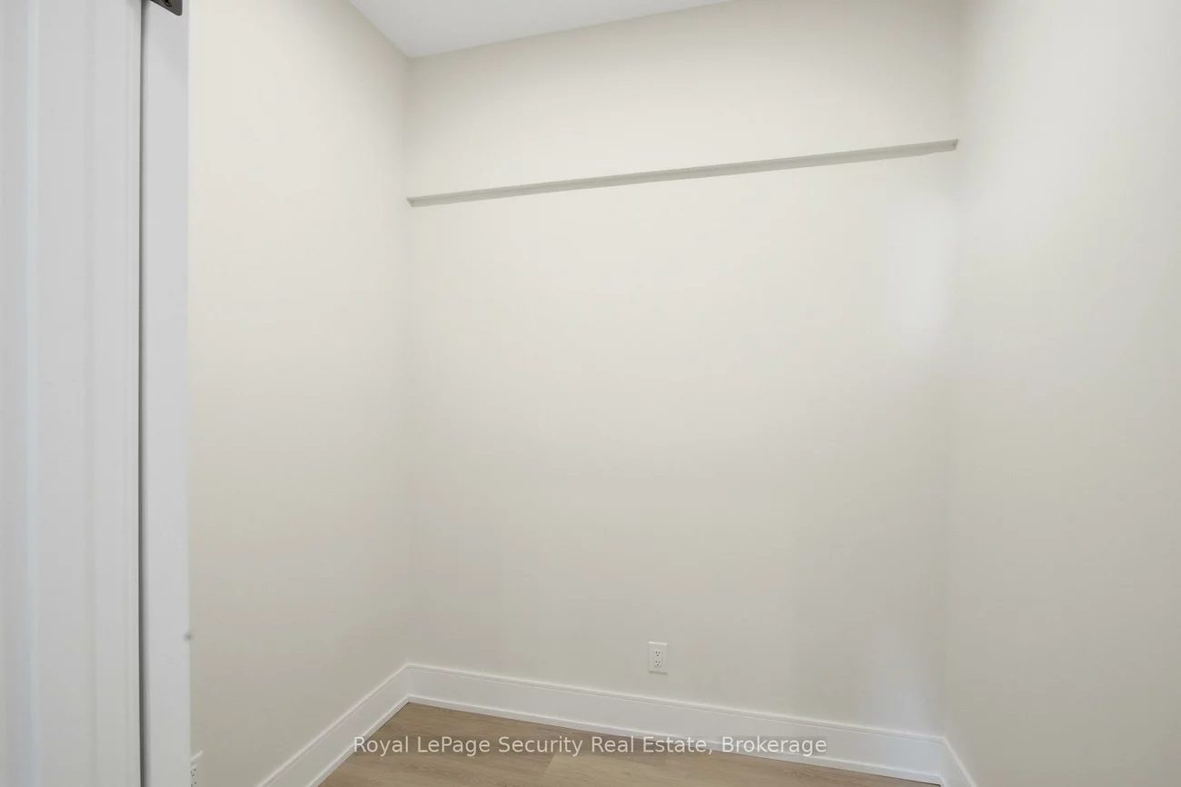 185, Main, Schomberg, King