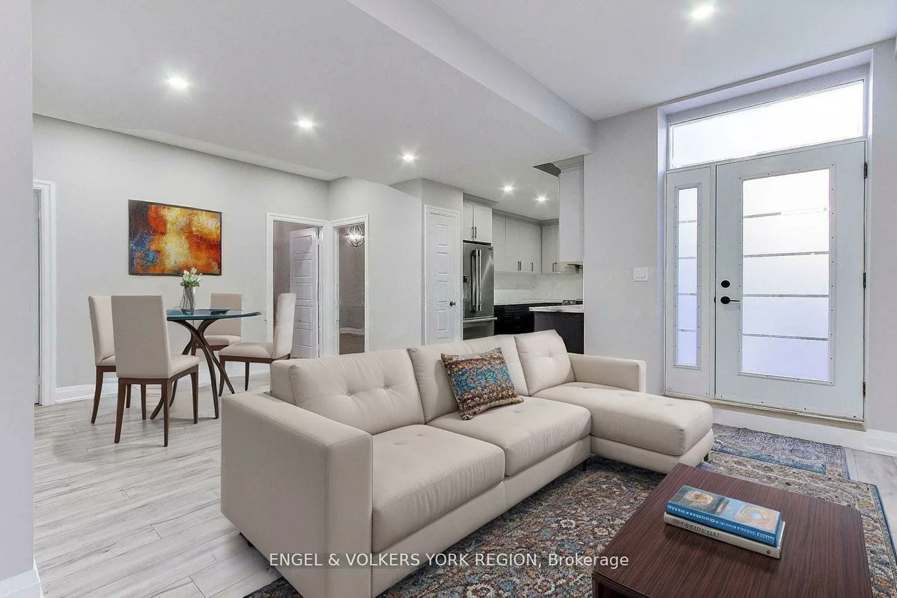 4, Valley Point, King City, King