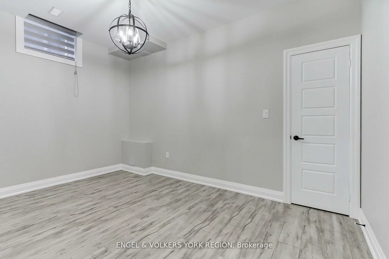 4, Valley Point, King City, King