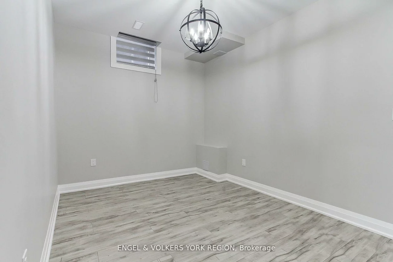 4, Valley Point, King City, King