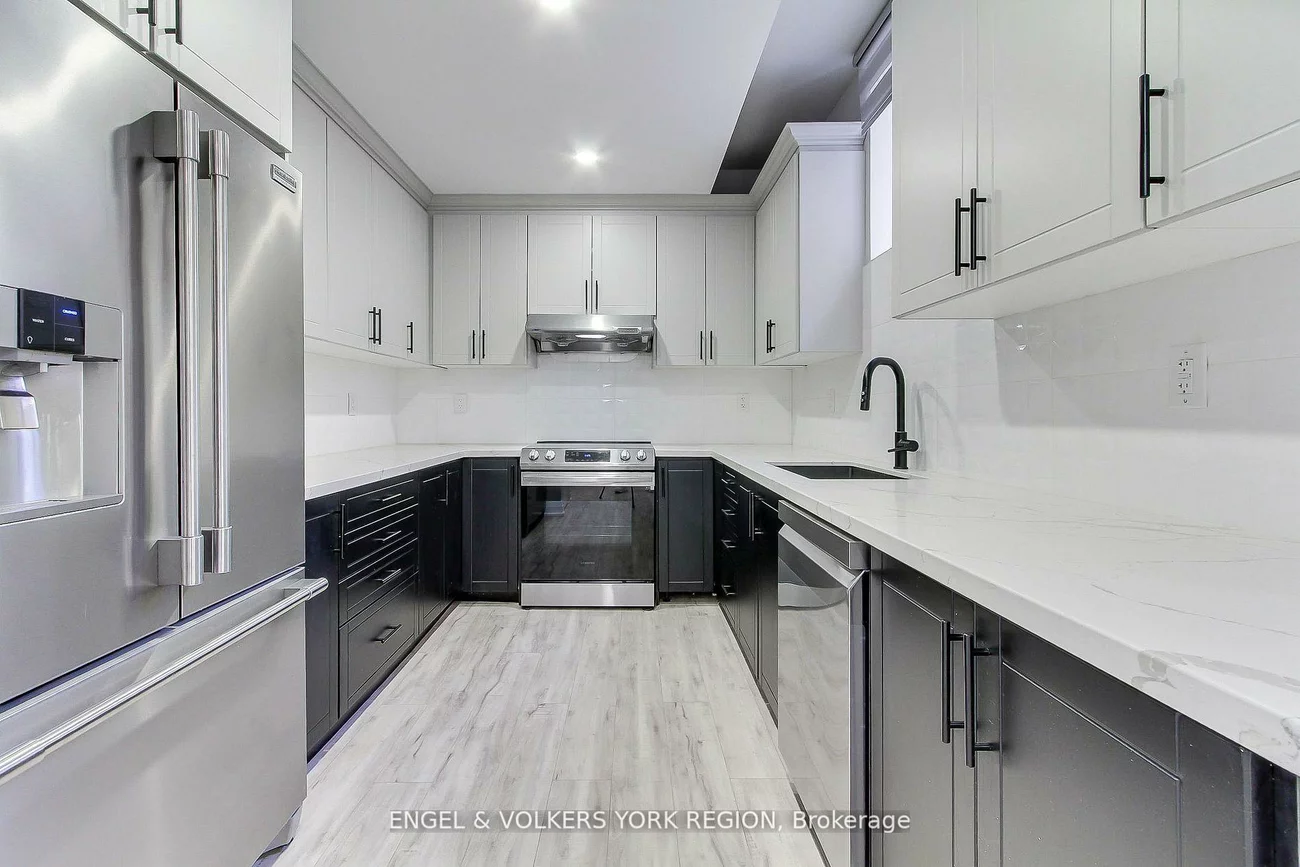 4, Valley Point, King City, King