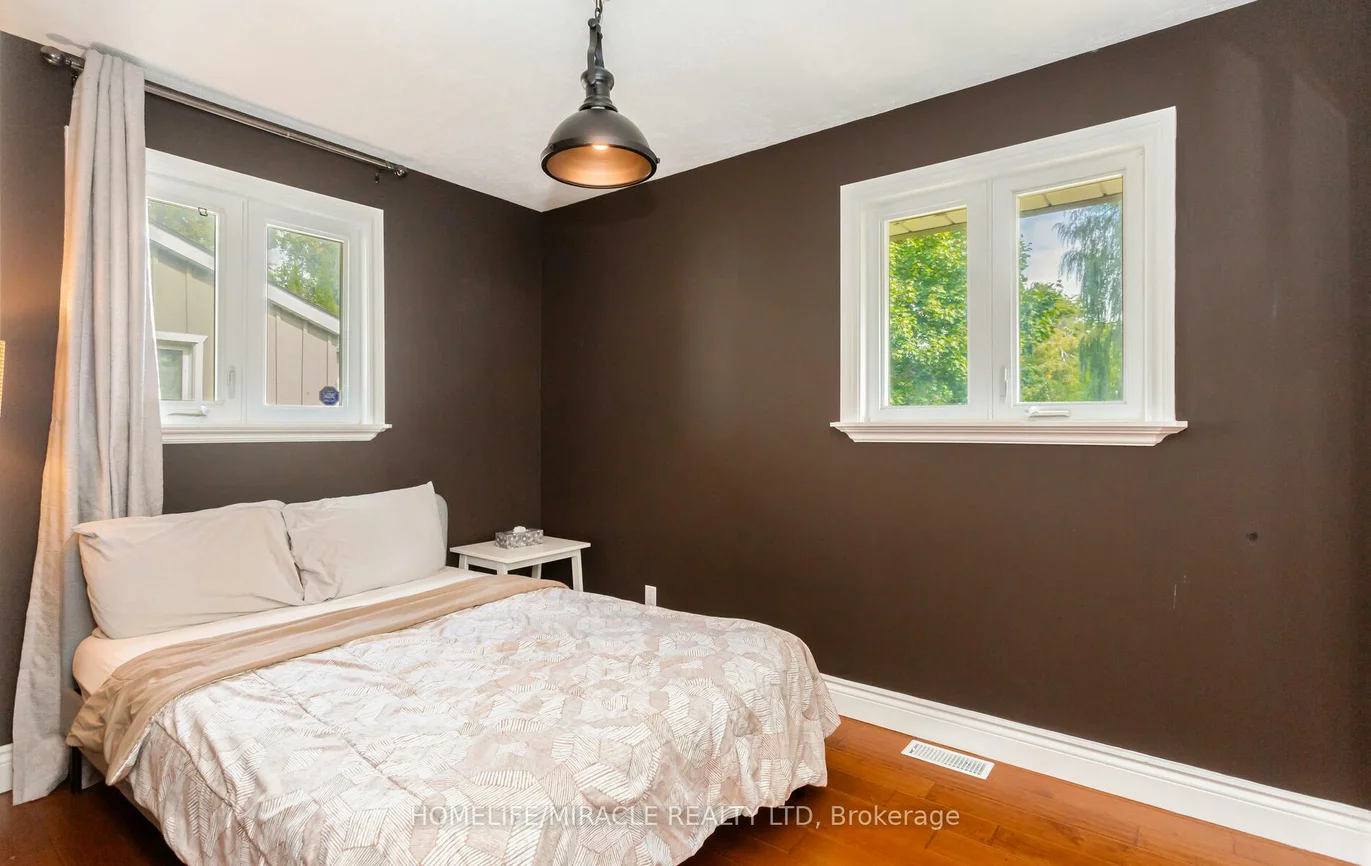 17, Kinsley, Nobleton, King