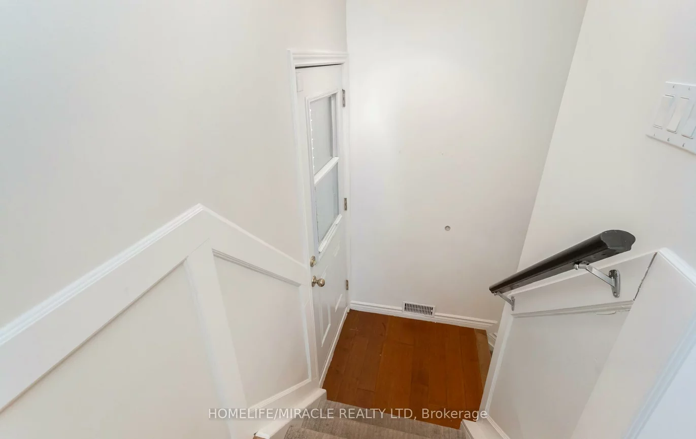 17, Kinsley, Nobleton, King