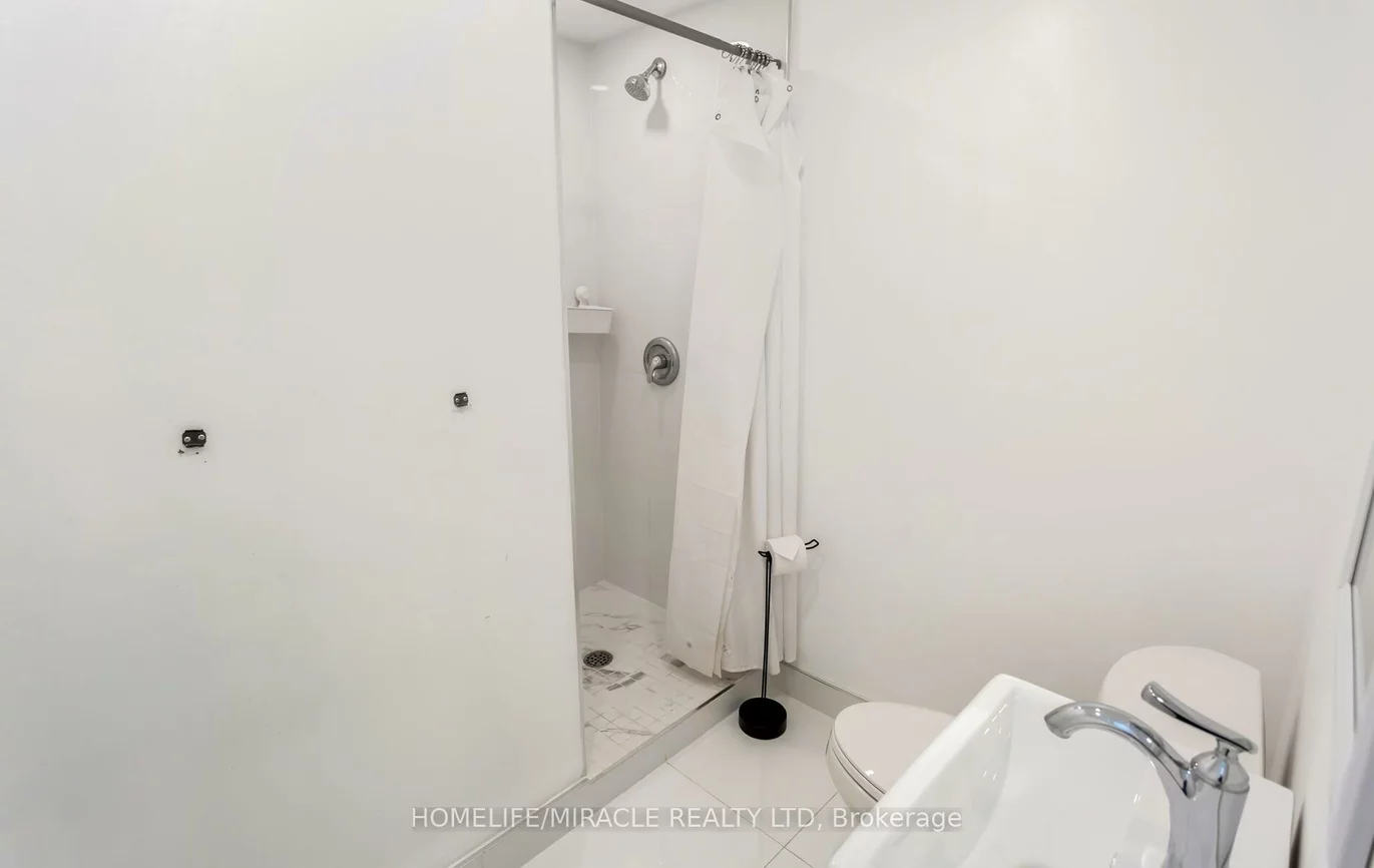 17, Kinsley, Nobleton, King