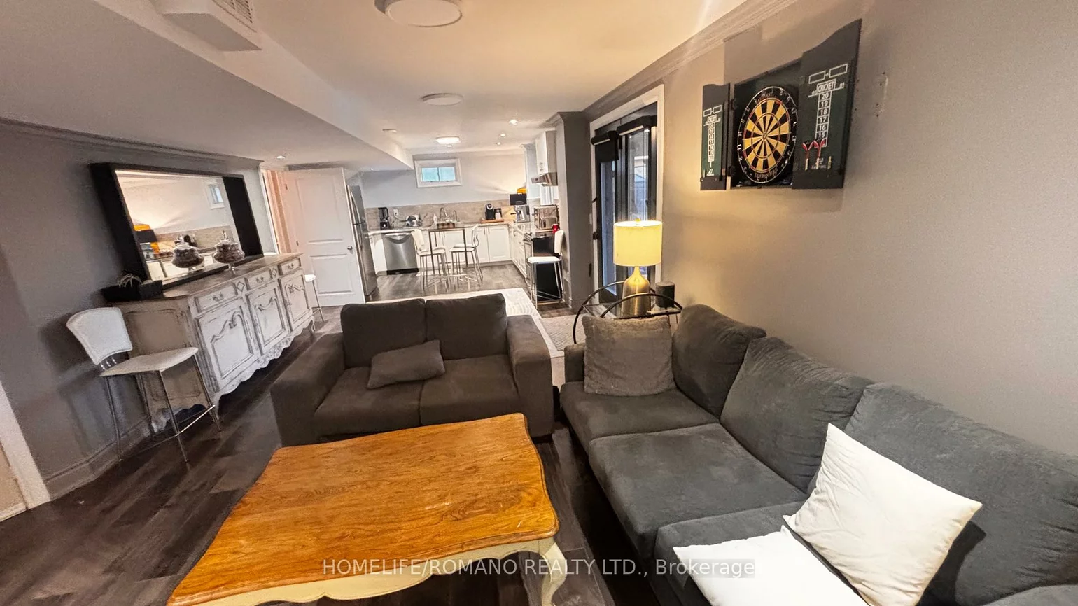 6, Bluff, Nobleton, King