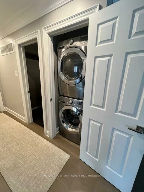 208, Roselena (Main Flr), Schomberg, King