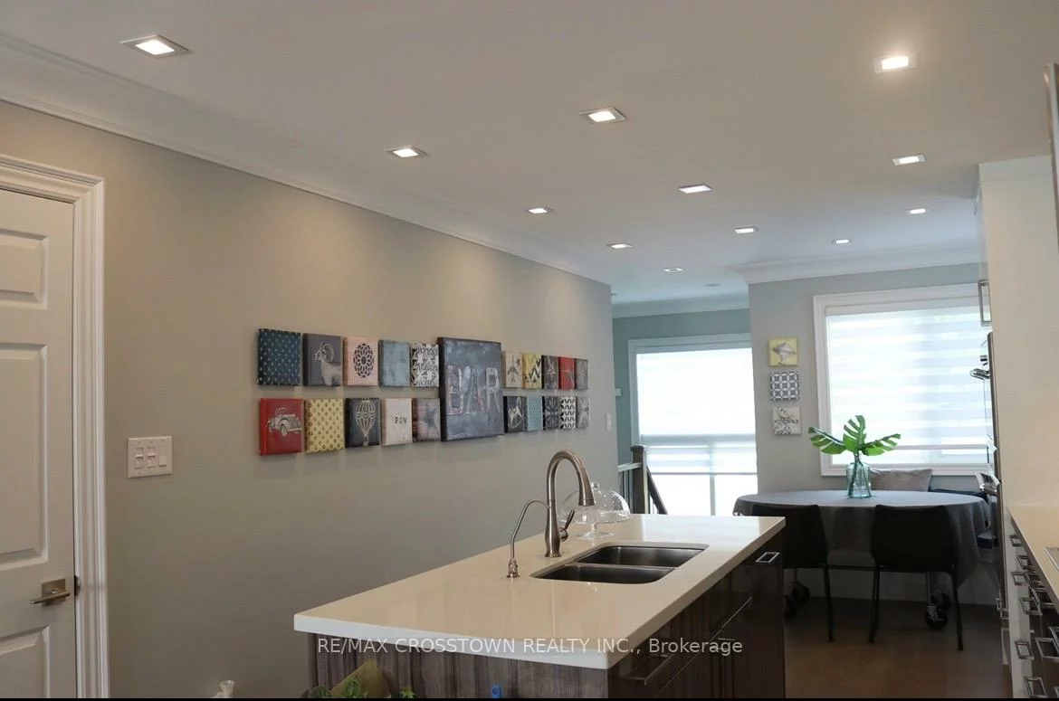 208, Roselena (Main Flr), Schomberg, King