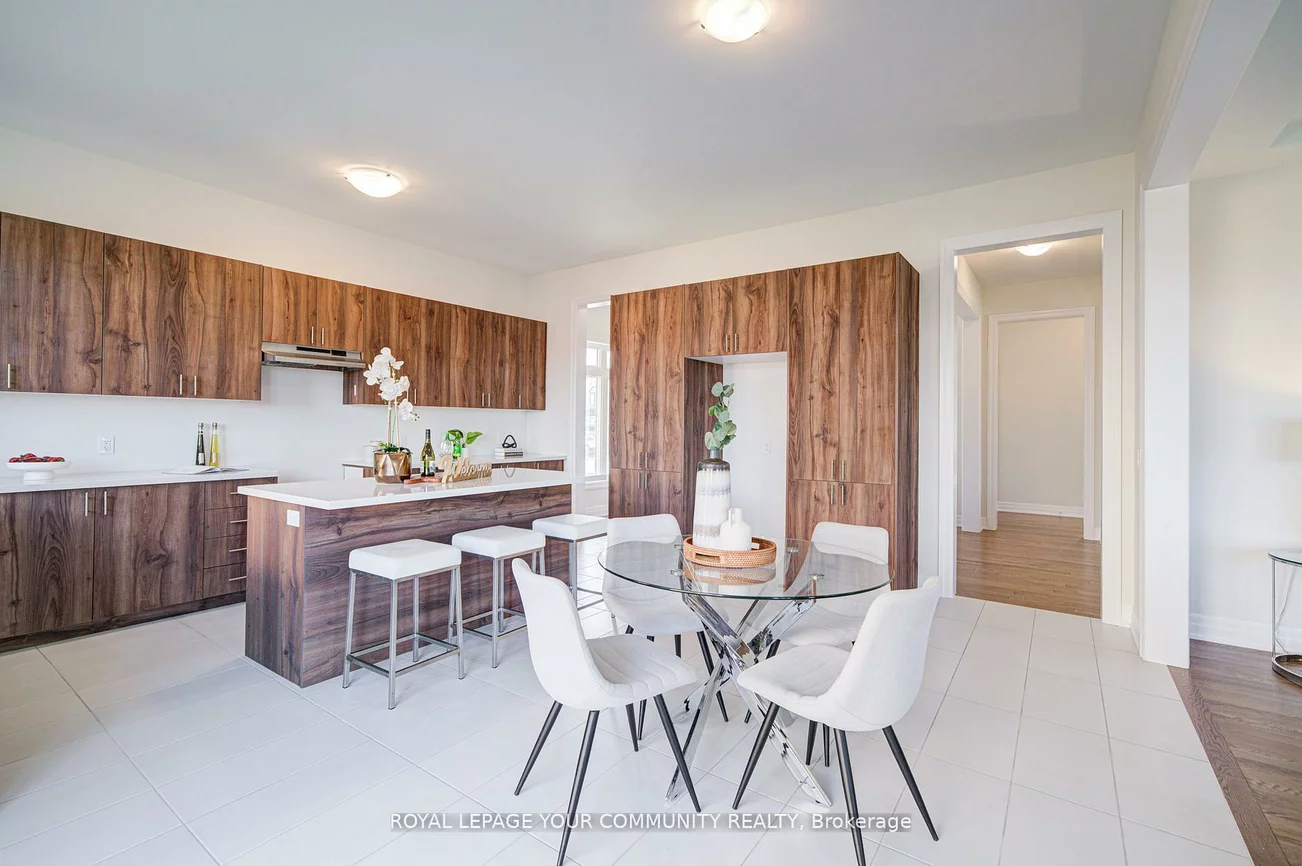 18, Shadyridge, King City, King